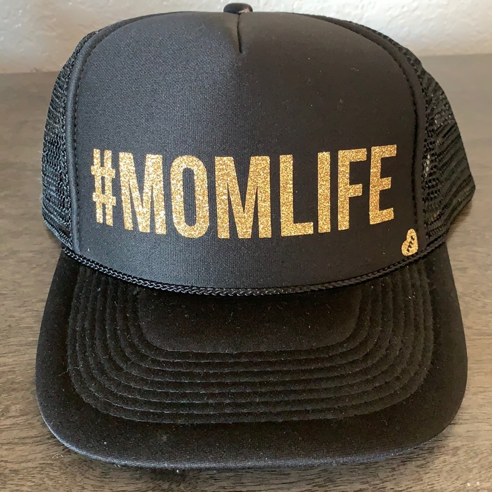 Trucker Hat #MOMLIFE